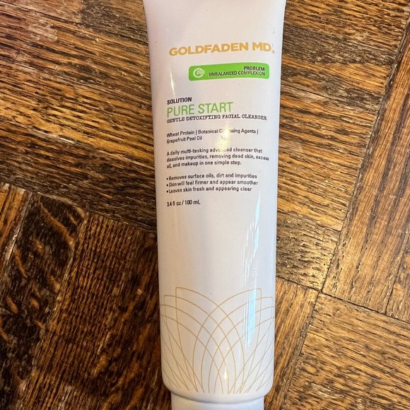 NWT GOLDFADEN MD Pure Start Detoxifying Facial Cleanser - Picture 1 of 2